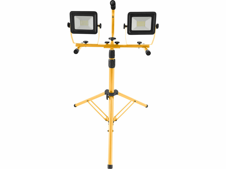 LED reflektor, 2×2700 Lm, 180cm-es állvánnyal